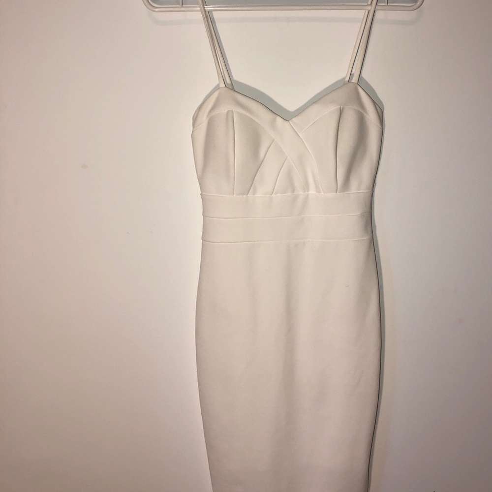 White bodycon dress